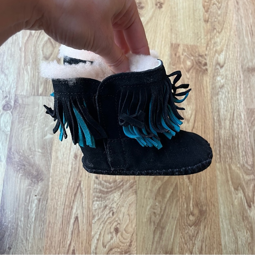 Ugg Fringe Moccasin Booties Infant Size 2/3
